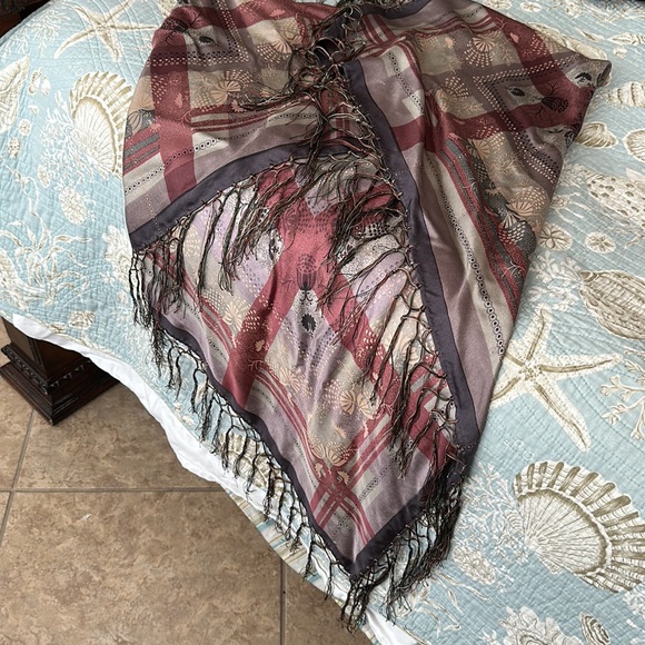 Silk vintage scarf 36” by 34” fringed tasseled hemlines all around - Picture 11 of 17